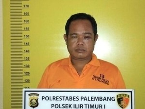 Copet Beraksi Saat Malam Tahun Baru di Bawah Jembatan Ampera Diamankan