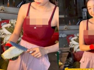 Viral! Sosok Penjual Durian Cantik Jadi Sorotan di Pasar Malam