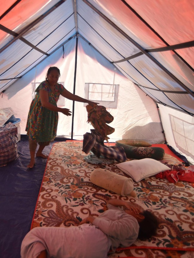 Penyintas Bencana Padang Pariaman Masih Tinggal di Tenda Darurat