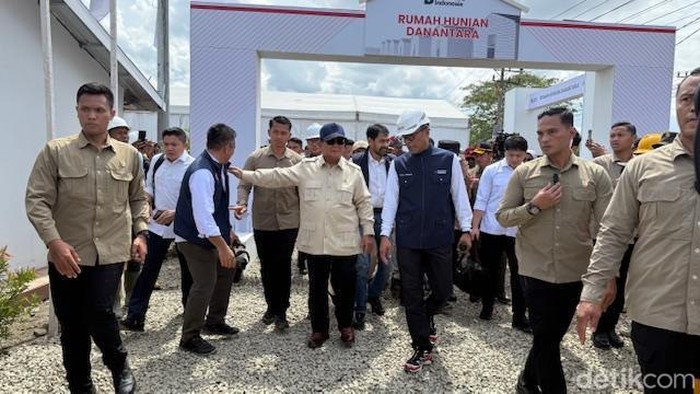 Prabowo Kunjungi Aceh Tamiang, Sampaikan Minta Maaf