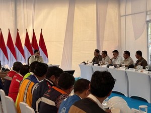 Prabowo: Kita Akan Operasi Besar Pendalaman Sungai di Lokasi Bencana Sumatera