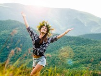 Ramalan Zodiak 2 Januari 2026: Siapa Beruntung dan Siapa Harus Super Hemat?