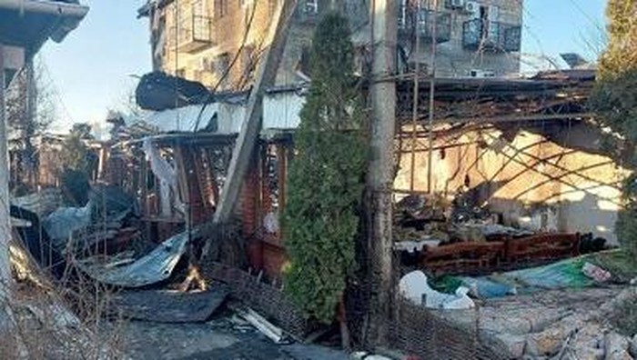 Kehancuran di Kherson, Ukraina, akibat serangan Rusia (dok. AFP)