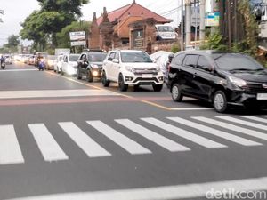 Arus Bubaran Bedugul, Jalur Denpasar-Singaraja di Mengwi Macet