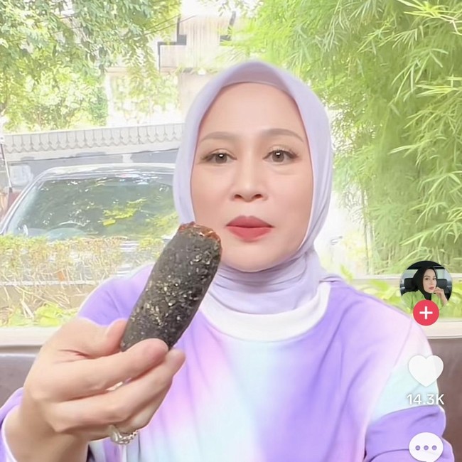 Shanty Denny Doyan Kulineran, Cicip Tahu Gejrot hingga Makanan Viral