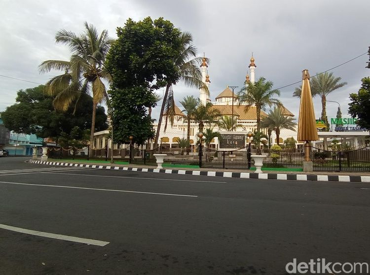 Pusat Kota Tasik Rehat Sejenak di Pagi Pertama 2026