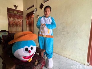 Video Haru, Ibu di Mojokerto Rela Jadi Badut Demi Nafkahi 3 Anaknya