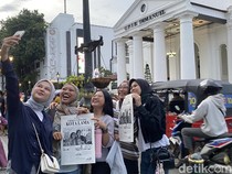 Unik! Ada Photobooth Berkonsep Koran Jadul di Kota Lama Semarang
