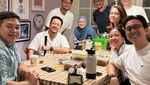 Pose Andhara Early Makan Bareng Sahabat hingga Bikin Etalase Pahala