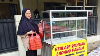 Pose Andhara Early Makan Bareng Sahabat hingga Bikin 'Etalase Pahala'