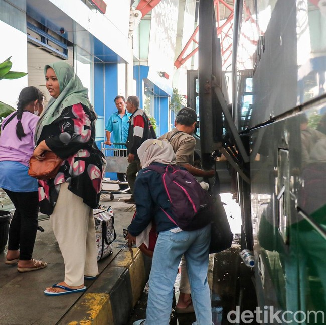 Arus Balik Nataru di Pulo Gebang Masih Landai, Lonjakan Diprediksi Akhir Pekan