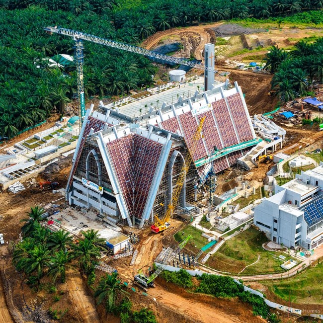 Potret Terbaru Gereja Basilika di IKN yang Rampung Bulan Depan