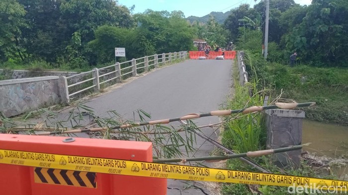 Jembatan Klaten ke Gunungkidul Ditutup gegara Amblas, Ini Jalur Alternatifnya