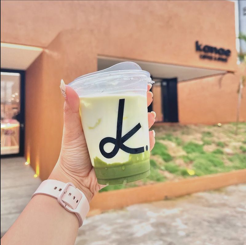 Kafe baru di Bekasi Kafe baru di Bekasi