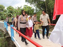Kapolres Sragen Resmikan Jembatan Merah Putih Presisi Penghubung 2 Dukuh