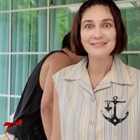 Tampil natural, Luna juga terlihat tak mengenakan pulasan makeup sama sekali. Dengan penuh percaya diri ia memamerkan kecantikan alaminya dengan wajah bareface. Foto: Instagram/@lunamaya