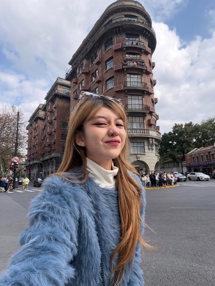 Momen Ghea Indrawari Malam Tahun Baruan di Shanghai