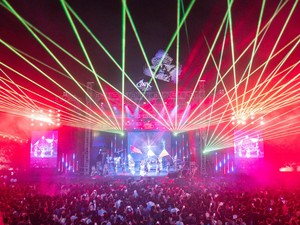 Sambut Tahun Baru 2026, Musical Laser Show Pukau Pengunjung GWK Cultural Park
