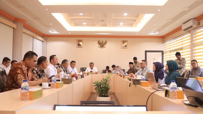 Atasi Banjir, Pemko Pekanbaru & Unri Proyeksikan 10 Danau Jadi Embung