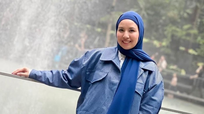 Potret Tya Ariesta Beli Cabai dari Petani Aceh untuk Dibagikan ke Karyawan