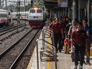 Penyebab Lokomotif dan KA Serayu Tergelincir di Stasiun Senen Masih Diselidiki