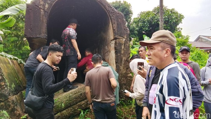 Ratu Dewa menggelar kegiatan anti mager dengan berjalan kaki bersama jajaran Kepala Organisasi Perangkat Daerah (OPD), camat, dan lurah.