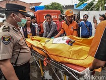 Video: 3 Orang Sekeluarga Ditemukan Tewas dalam Rumah di Jakut