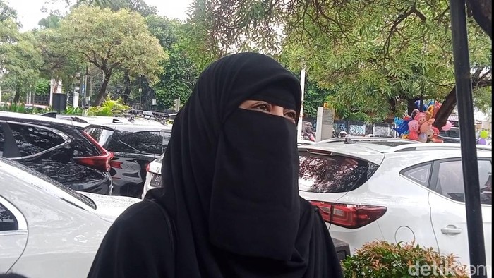 Wardatina Mawa Curhat, Umi Pipik Beri Nasihat Berdasar Al-Quran