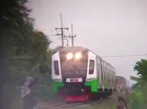 2 Bocah Nekat Hadang Kereta di Sidoarjo, KAI Edukasi Ortu