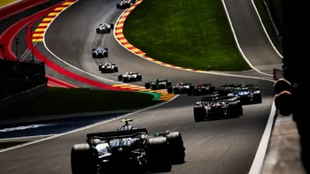 Karya Florent Gooden, Finalis Formula 1 Foto: World Sports Photography Awards
