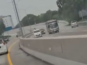 Video: Viral Aksi Nekat Pemobil Lawan Arah di Tol Bandara Soetta