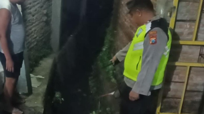Balita di Pasuruan Hilang dari Ruang Tamu, Polisi Duga Hanyut ke Sungai