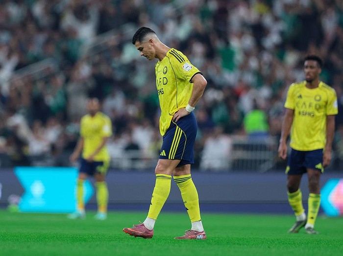 JEDDAH, SAUDI ARABIA - JANUARY 2: Cristiano Ronaldo of Al Nassr reacts during the Saudi Pro League match between Al Ahli and Al Nassr at Alinma Stadium on January 2, 2026 in Jeddah, Saudi Arabia. (Photo by Yasser Bakhsh/Getty Images)
