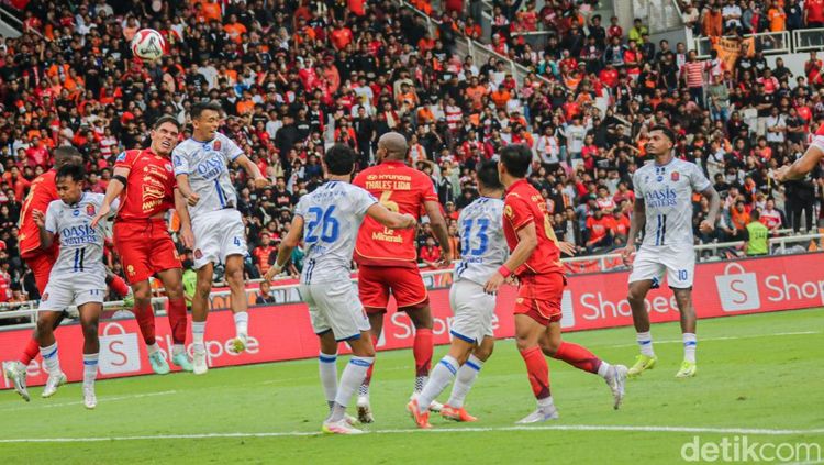 Duel Ketat Warnai Kemenangan Persija di SUGBK