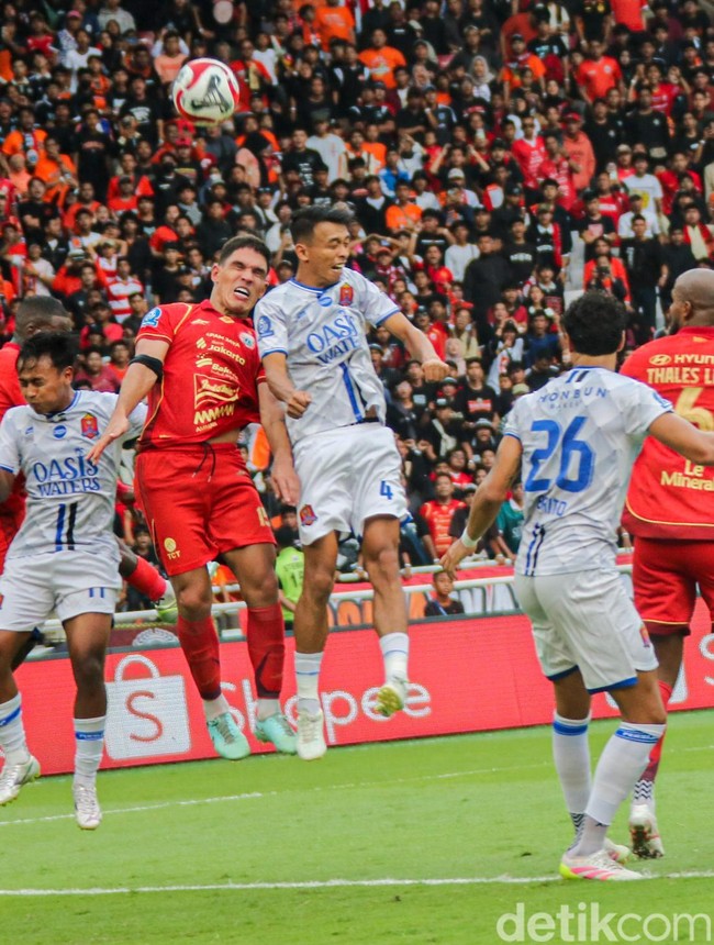 Duel Ketat Warnai Kemenangan Persija di SUGBK