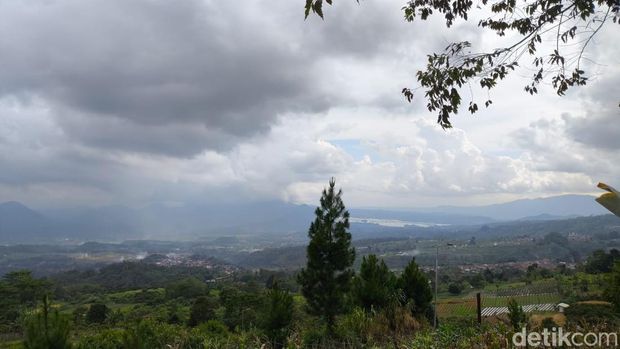 Embun Sangga Langit Kuningan