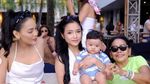 Fuji Liburan ke Bali Bareng Erika Carlina, Nggak Lupa Kulineran Enak!
