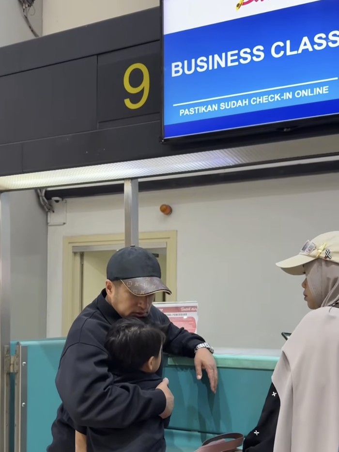 Yeay! Akhirnya Irfan Hakim Liburan Juga dengan Keluarga