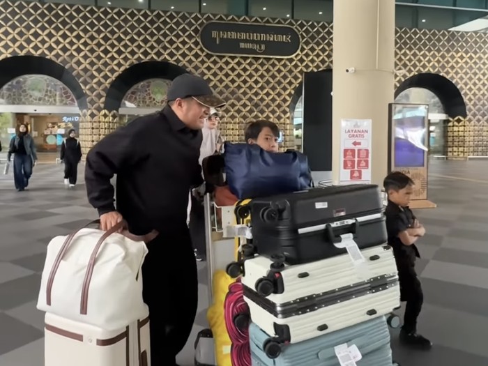 Yeay! Akhirnya Irfan Hakim Liburan Juga dengan Keluarga