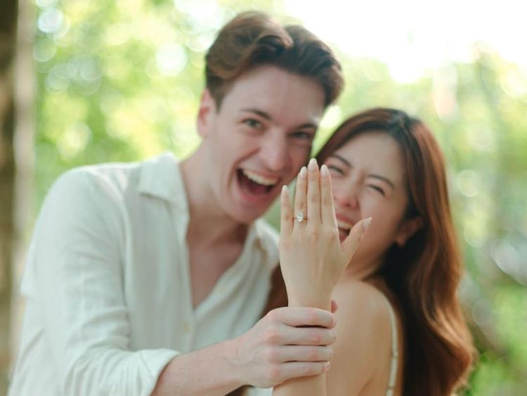 Jennifer Christie Dilamar Mas Bule: Yes, Yes, Yes!