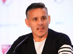 John Herdman Batal Diperkenalkan PSSI Hari Ini, Ada Apa?