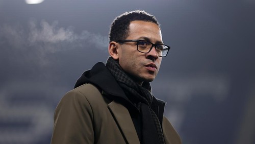 STRASBOURG, FRANCE - NOVEMBER 27: Liam Rosenior, Manager of Strasbourg, looks on prior to the UEFA Conference League 2025/26 League Phase MD4 match between Racing Club de Strasbourg Alsace and Crystal Palace FC at Stade de la Meinau on November 27, 2025 in Strasbourg, France. (Photo by Justin Setterfield/Getty Images)