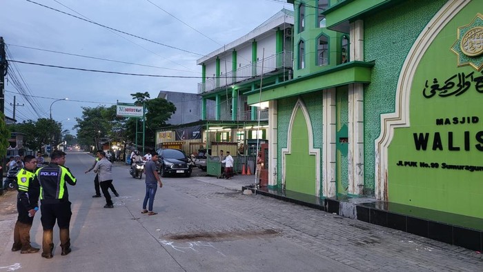 Lokasi kecelakaan beruntun di Bojonegoro yang tewaskan seorang pemotor.
