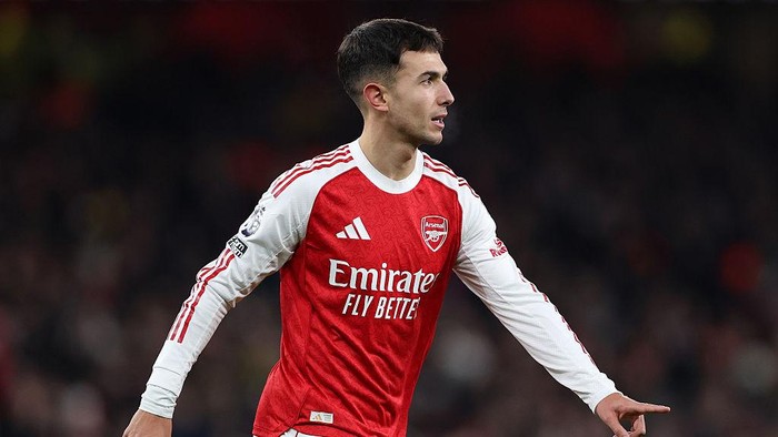 LONDON, ENGLAND - DECEMBER 30: Martin Zubimendi of Arsenal  during the Premier League match between Arsenal and Aston Villa at Emirates Stadium on December 30, 2025 in London, England. (Photo by Justin Setterfield/Getty Images)