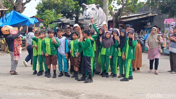 Fakta-fakta Ejekan Patung Macan Kuda Nil di Kediri Malah Bawa Berkah