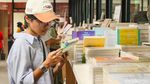 Pecinta Buku Serbu New Year Sale di Taman Ismail Marzuki