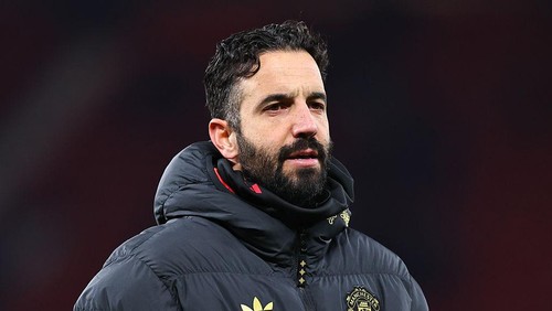 MANCHESTER, ENGLAND - DECEMBER 30: Manchester United head coach / manager Ruben Amorim during the Premier League match between Manchester United and Wolverhampton Wanderers at Old Trafford on December 30, 2025 in Manchester, England. (Photo by Robbie Jay Barratt - AMA/Getty Images)