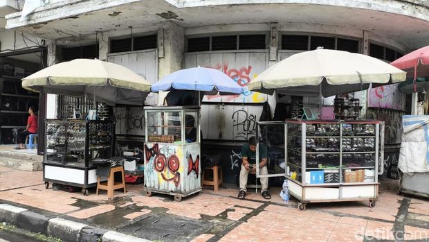 Sentra Penjualan Kacamata di Jalan ABC Bandung