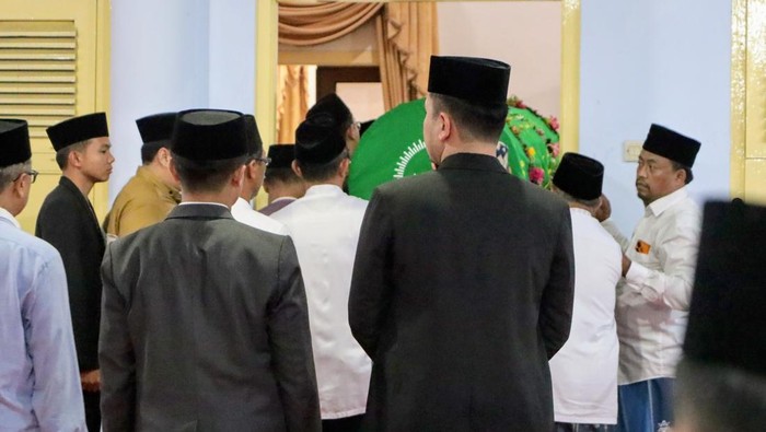 KH Amal Fathullah Zarkasyi Wafat, Gontor Kehilangan Sosok Ulama-Pendidik