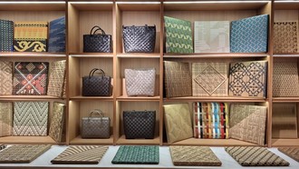 Karya Seni Anyaman Asli Indonesia Kini Bisa Dinikmati di PIK 2